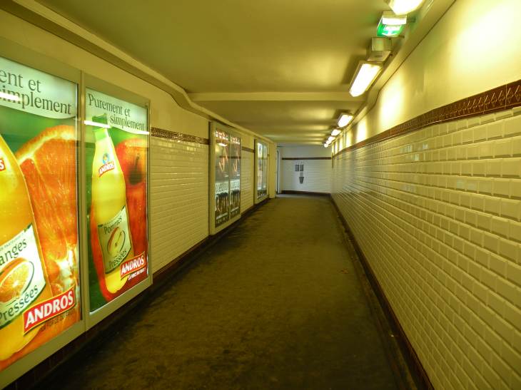  couloirs du métro Duroc